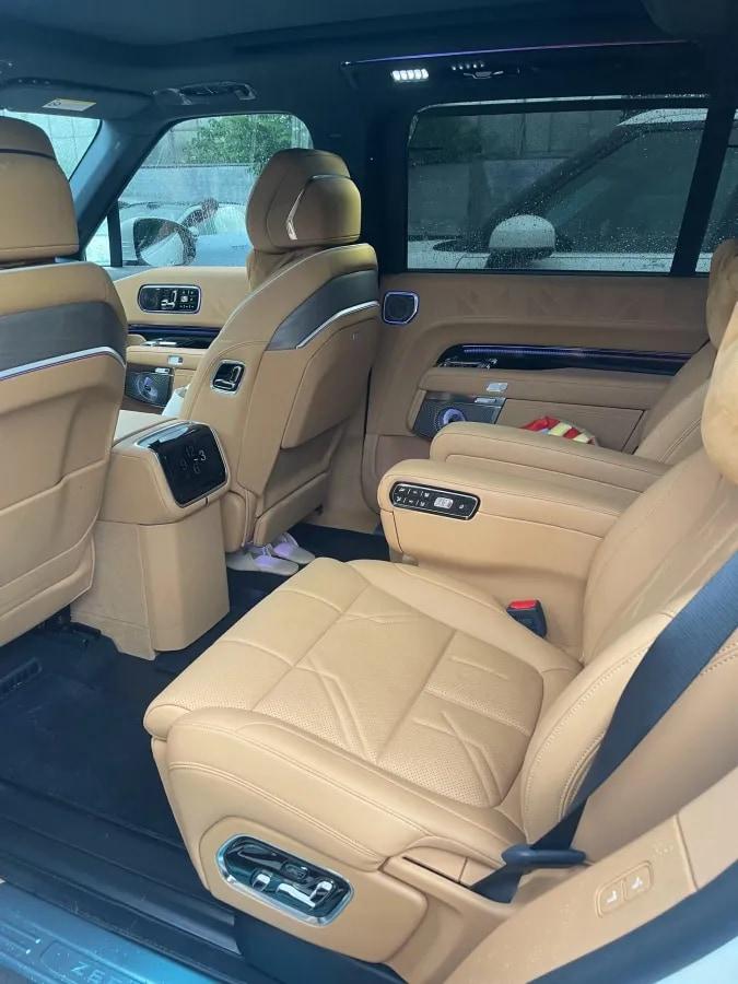 2025 Zeekr 9X 2.0T 279HP L4 1DHT PHEV image 3