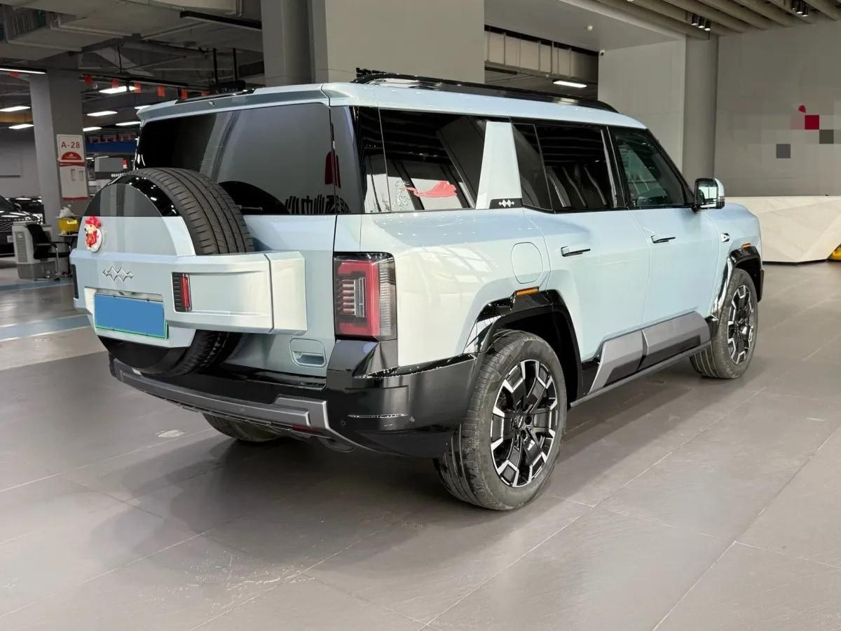 2025 FangChengBao Bao 8 2.0T 245HP L4 E-CVT PHEV 36.8KWH image 3