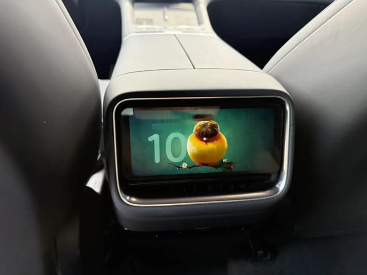 2025 Xiaomi YU7 BEV 101.7KWH image 3