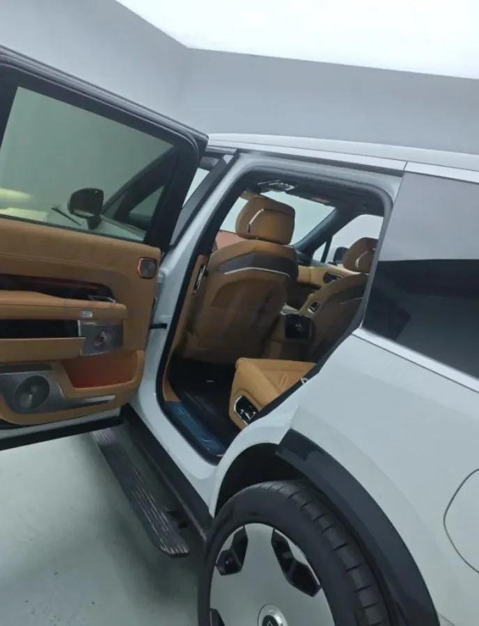 2025 Zeekr 9X 2.0T 279HP L4 1DHT PHEV 70KWH 355km image 3