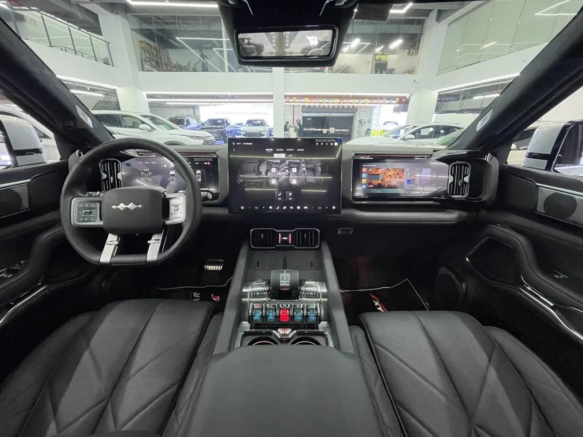 2025 FangChengBao Bao 8 2.0T 245HP L4 E-CVT PHEV 36.8KWH image 3