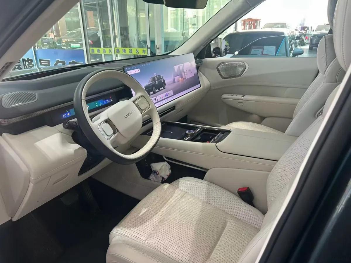 2025 LYNK&CO 900 1.5T 190HP L4 3DHT PHEV 44.85KWH 220km image 3