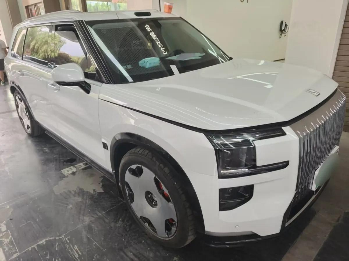 2025 Zeekr 9X 2.0T 279HP L4 1DHT PHEV image 3