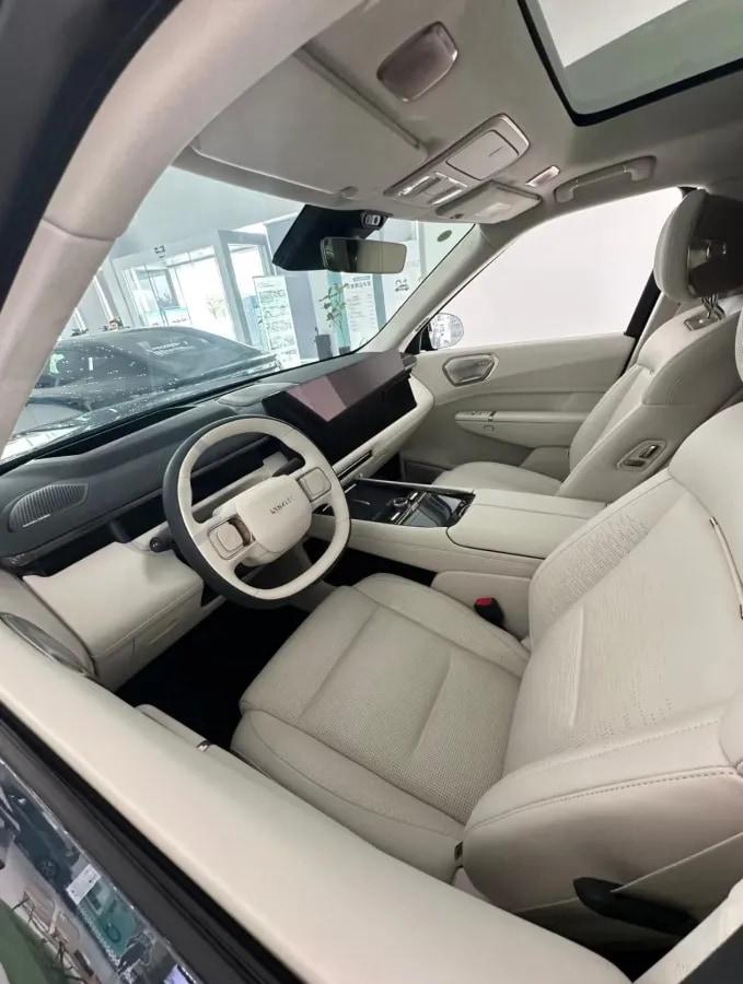 2025 LYNK&CO 900 2.0T 254HP L4 3DHT PHEV 52.38KWH 280km image 3