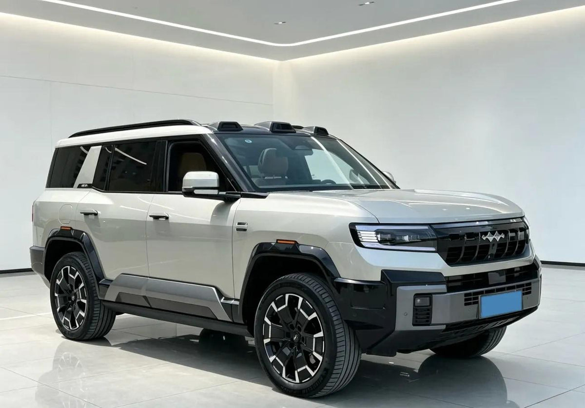 2025 FangChengBao Bao 8 2.0T 245HP L4 E-CVT PHEV 36.8KWH image 3