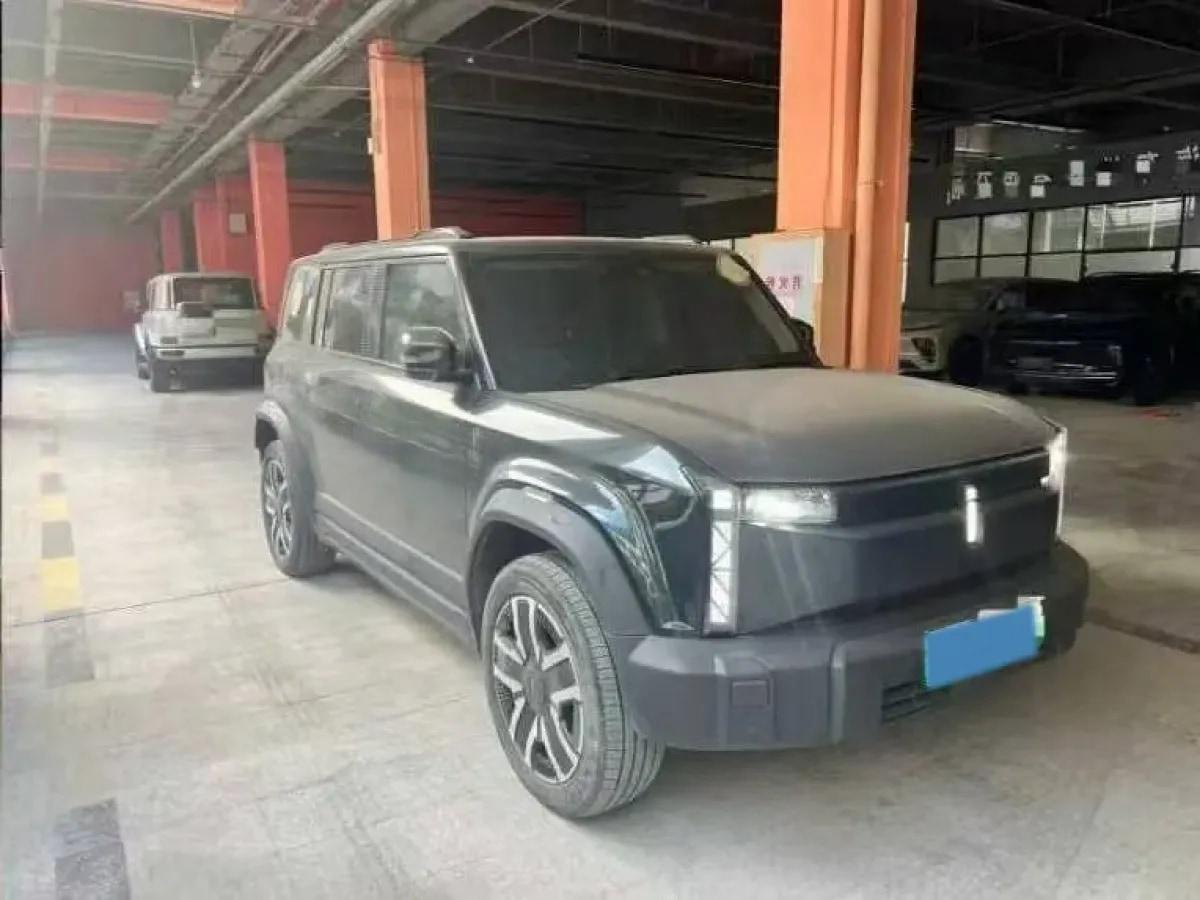 2024 iCAR iCAR 03 BEV 65.69KWH image 3