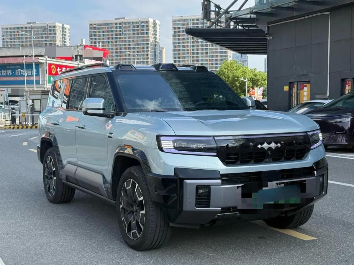 2025 FangChengBao Bao 8 2.0T 245HP L4 E-CVT PHEV 36.8KWH image 3