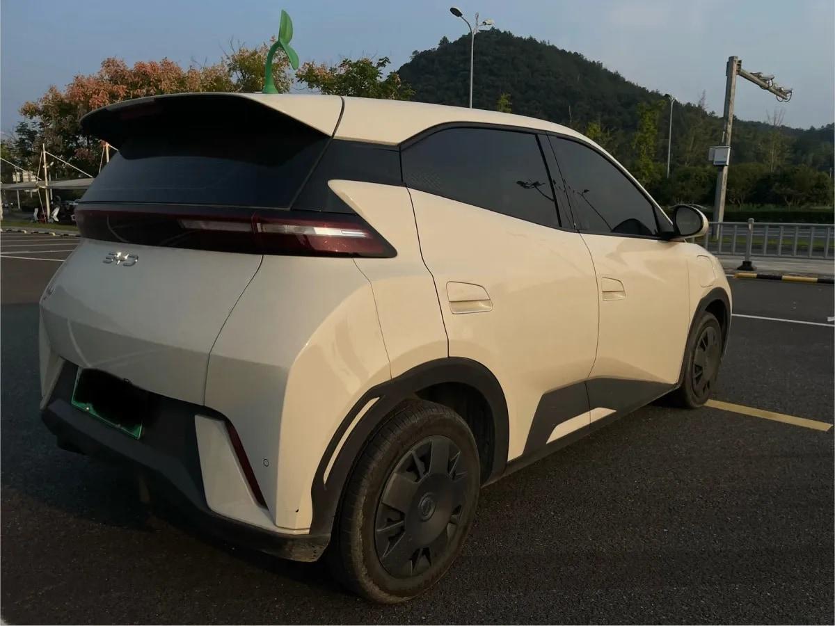 2025 BYD Seagull BEV 30.08KWH 305km image 3