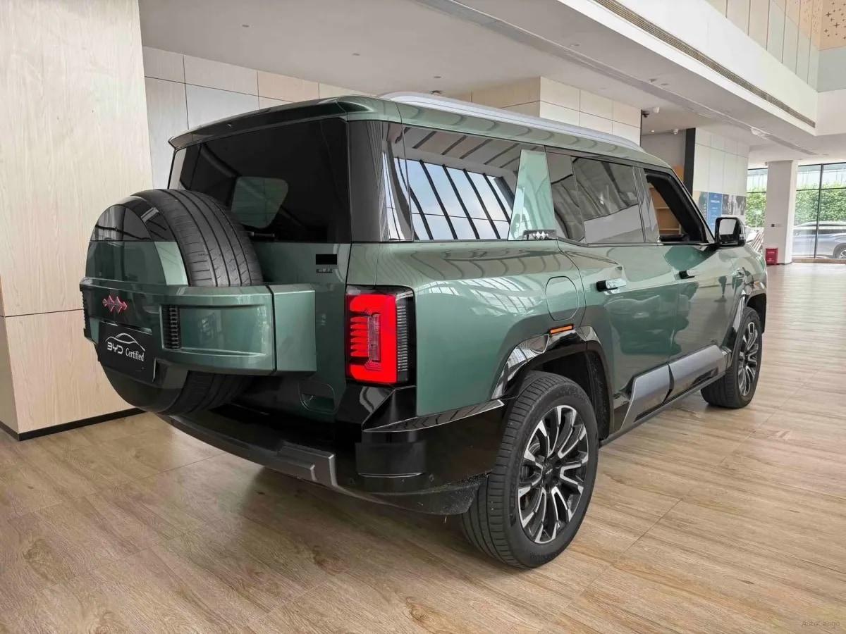 2025 Fang Cheng Bao Bao 8 2.0T 245HP L4 E-CVT PHEV 36.8KWH image 3