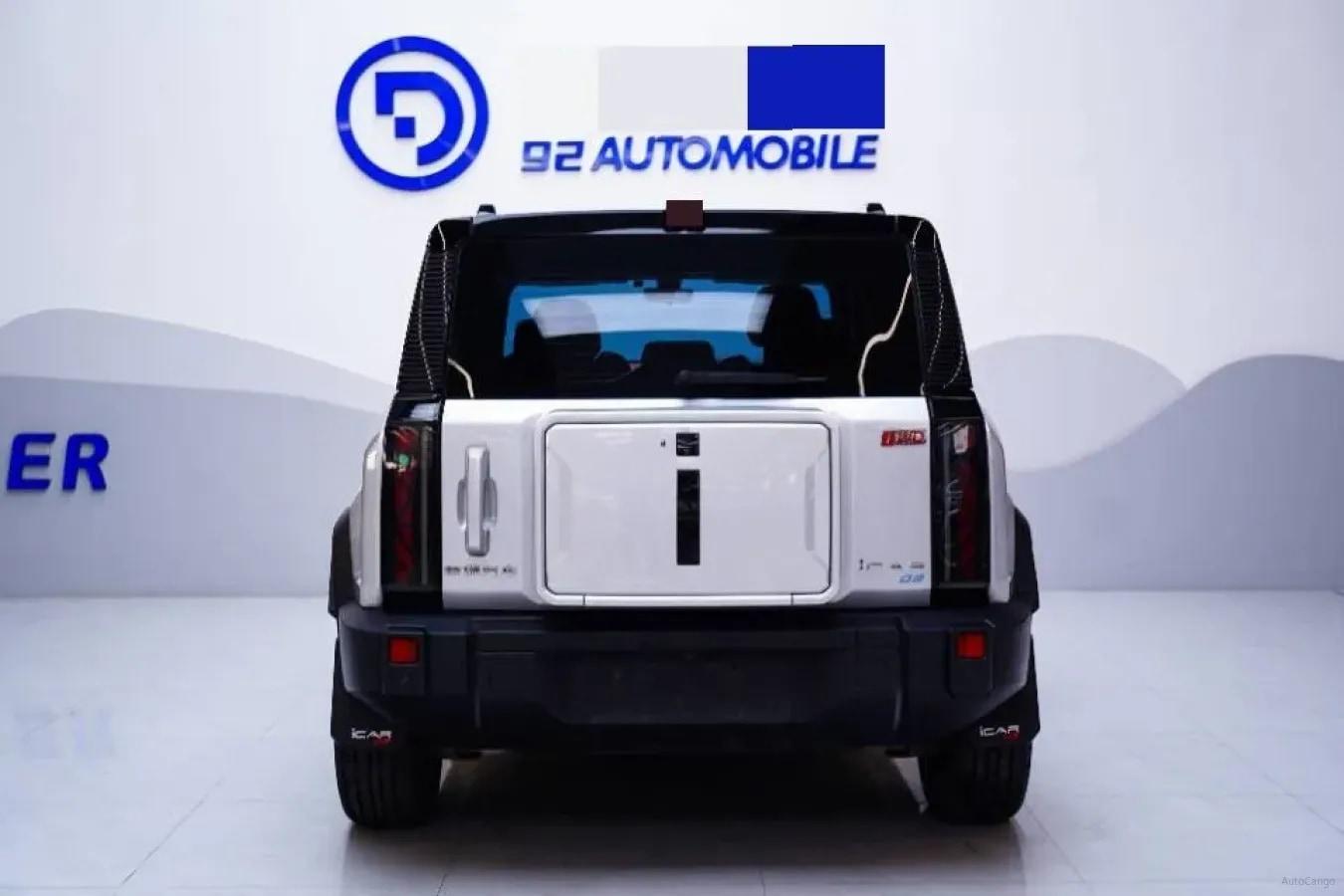 2024 iCAR iCAR 03 BEV 65.69KWH image 3