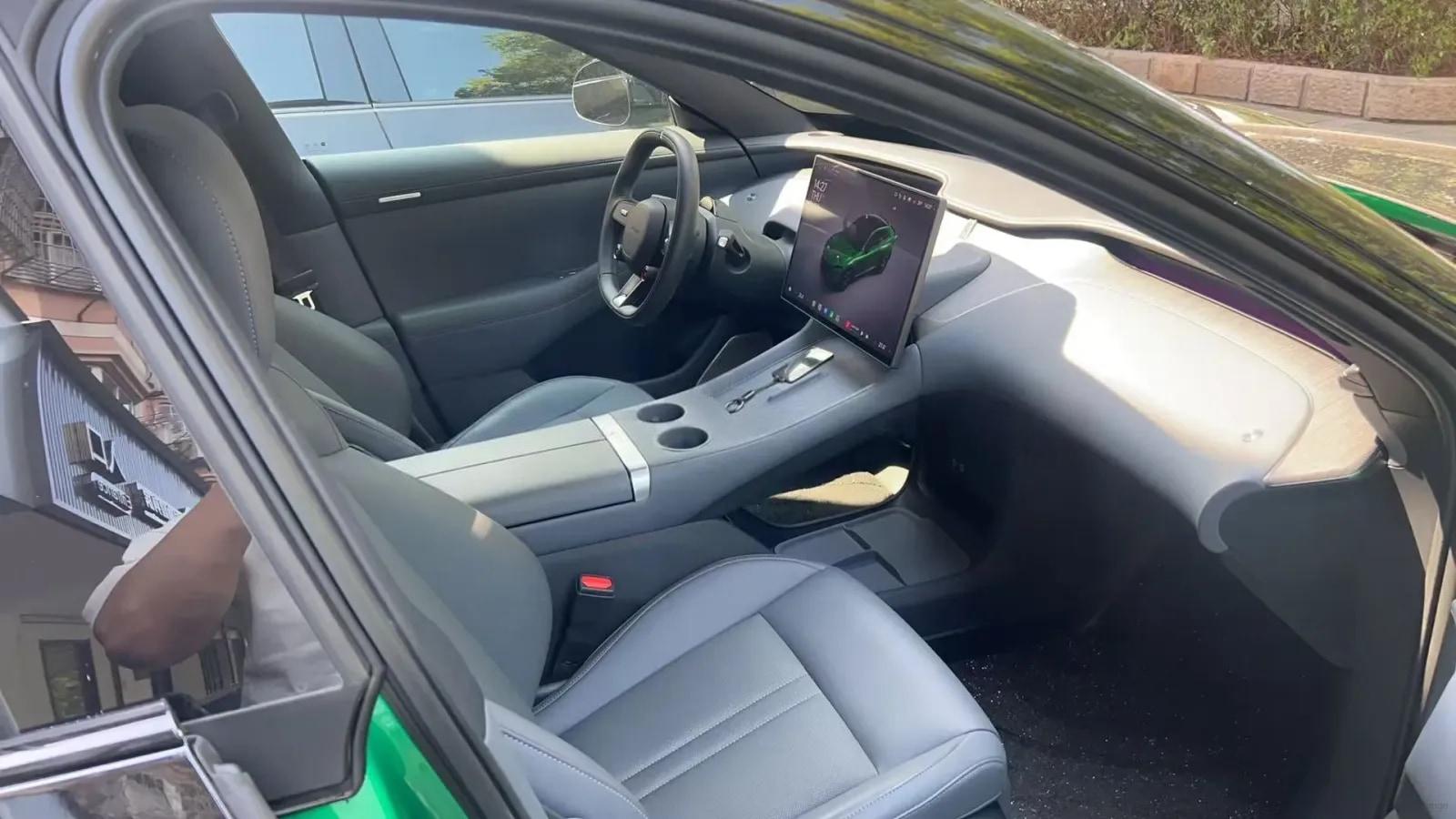 2025 Xiaomi YU7 BEV 96.3KWH image 3