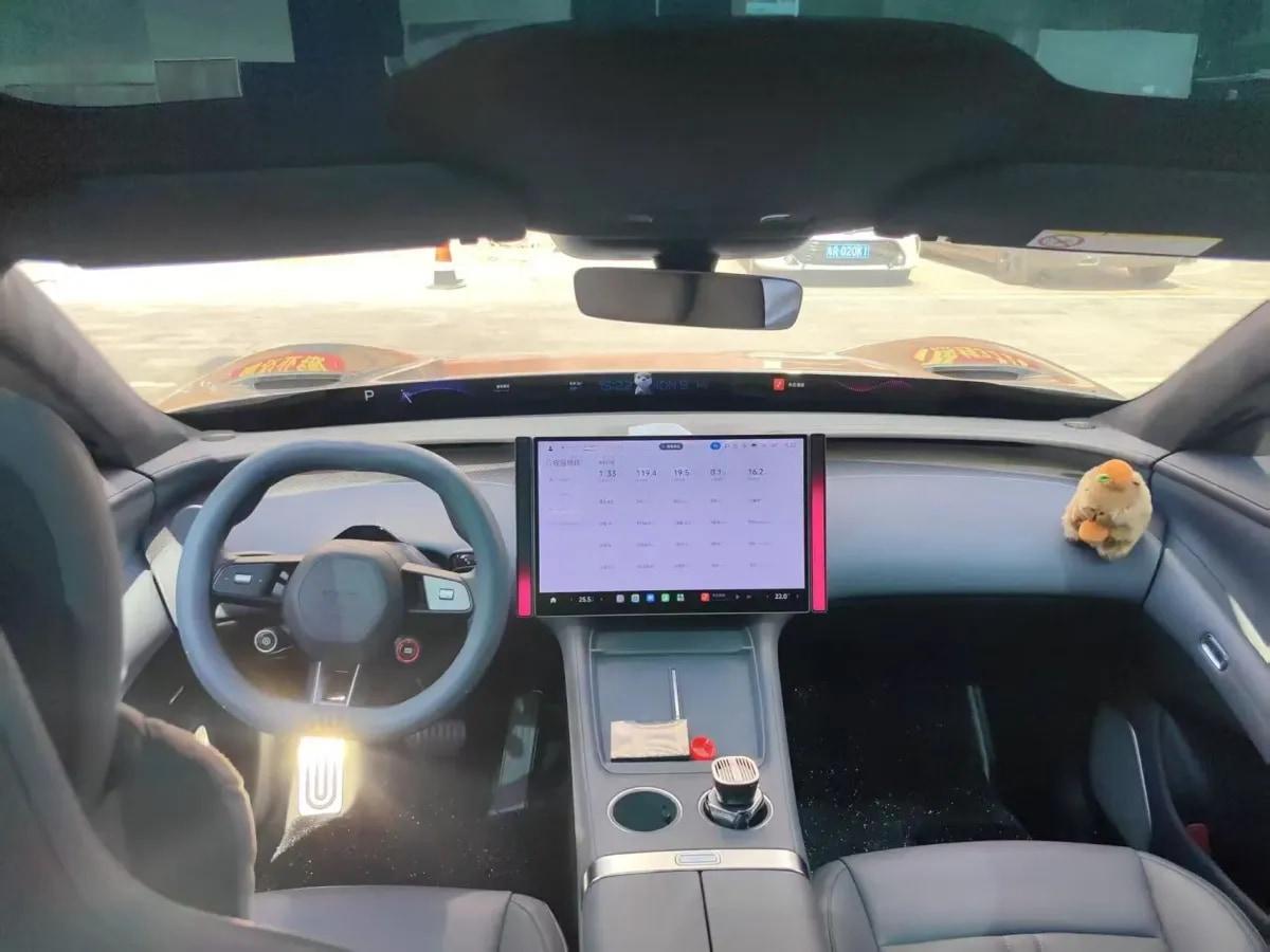 2025 Xiaomi YU7 BEV 101.7KWH 760km image 3