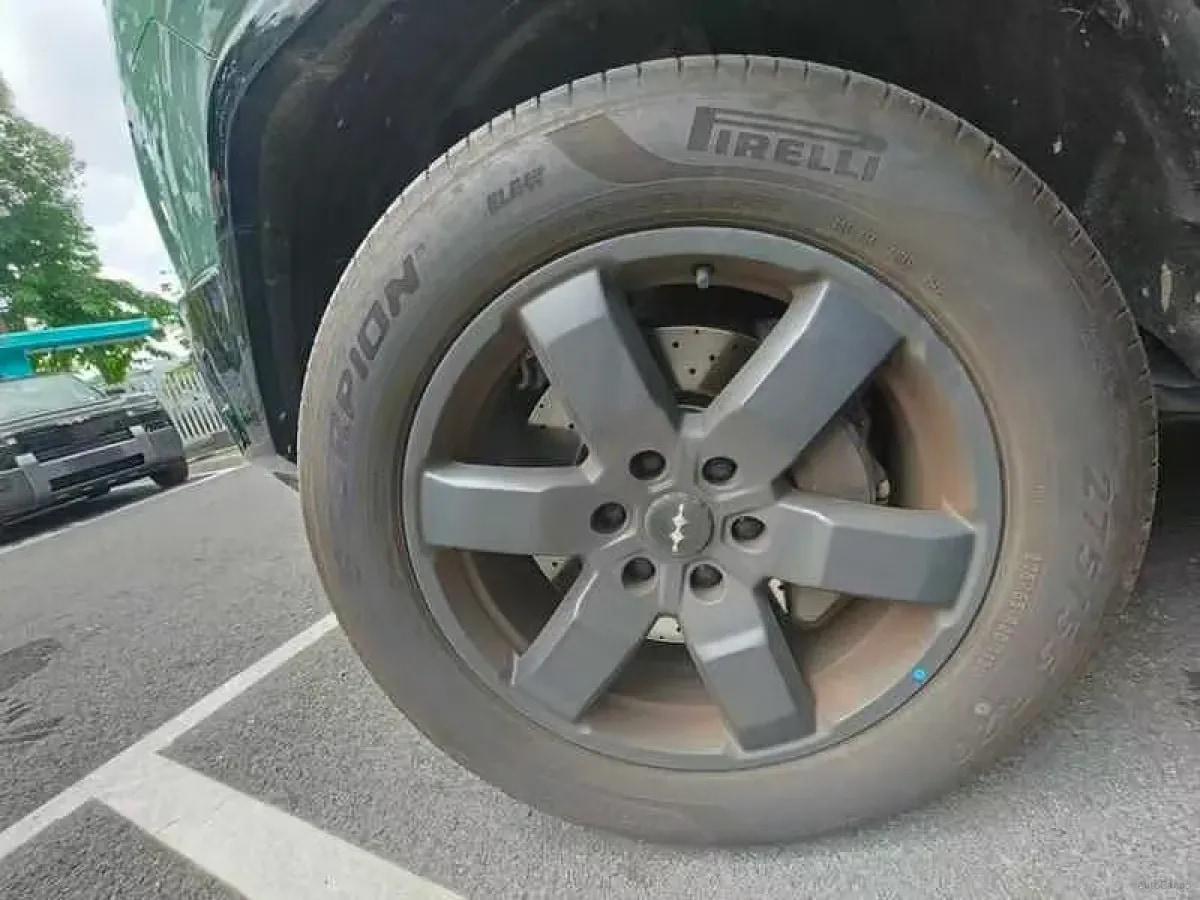 2025 FangChengBao Bao 8 2.0T 245HP L4 E-CVT PHEV 36.8KWH image 3