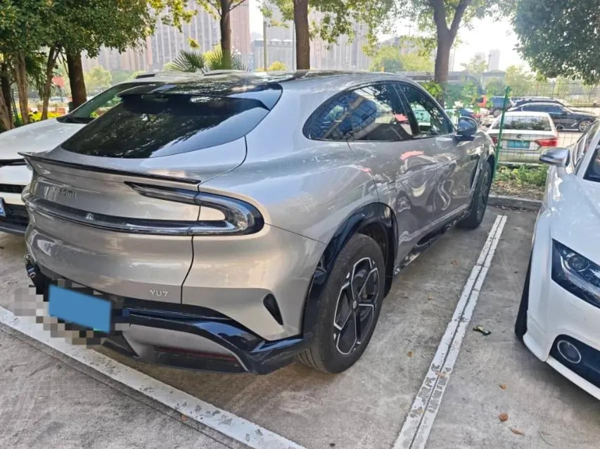 2025 Xiaomi YU7 BEV 96.3KWH 835km image 3
