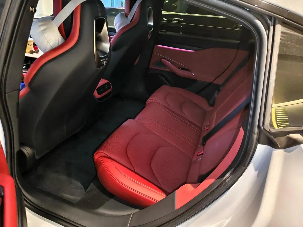 2024 Xiaomi SU7 BEV 101KWH 800km image 3