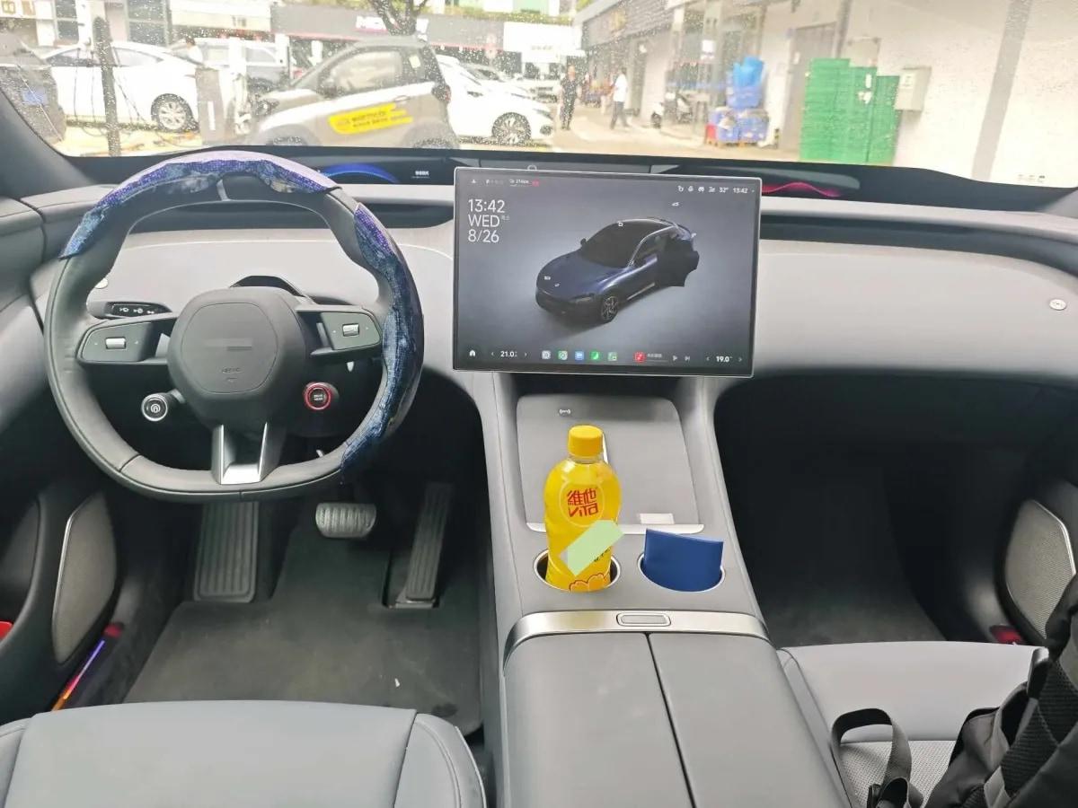 2026 Xiaomi YU7 BEV 73KWH 643km image 3