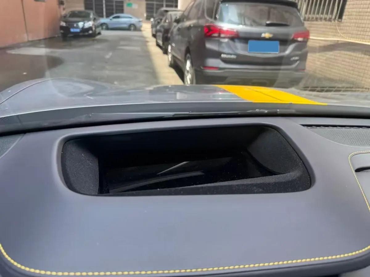 2025 Xiaomi SU7 Ultra BEV 93.7KWH 630km image 3