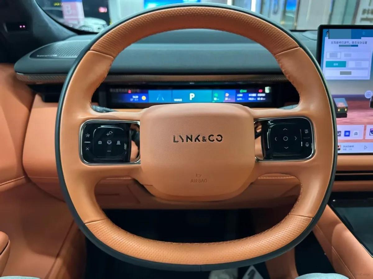 2025 LYNK&CO 900 2.0T 254HP L4 3DHT PHEV 52.38KWH 280km image 3