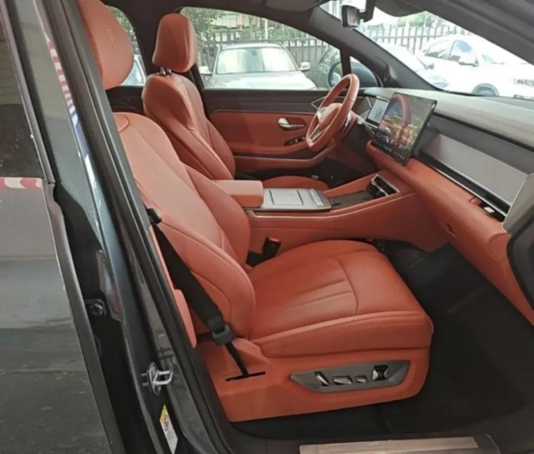 2025 BYD Tang L BEV 100.5KWH 600km image 3
