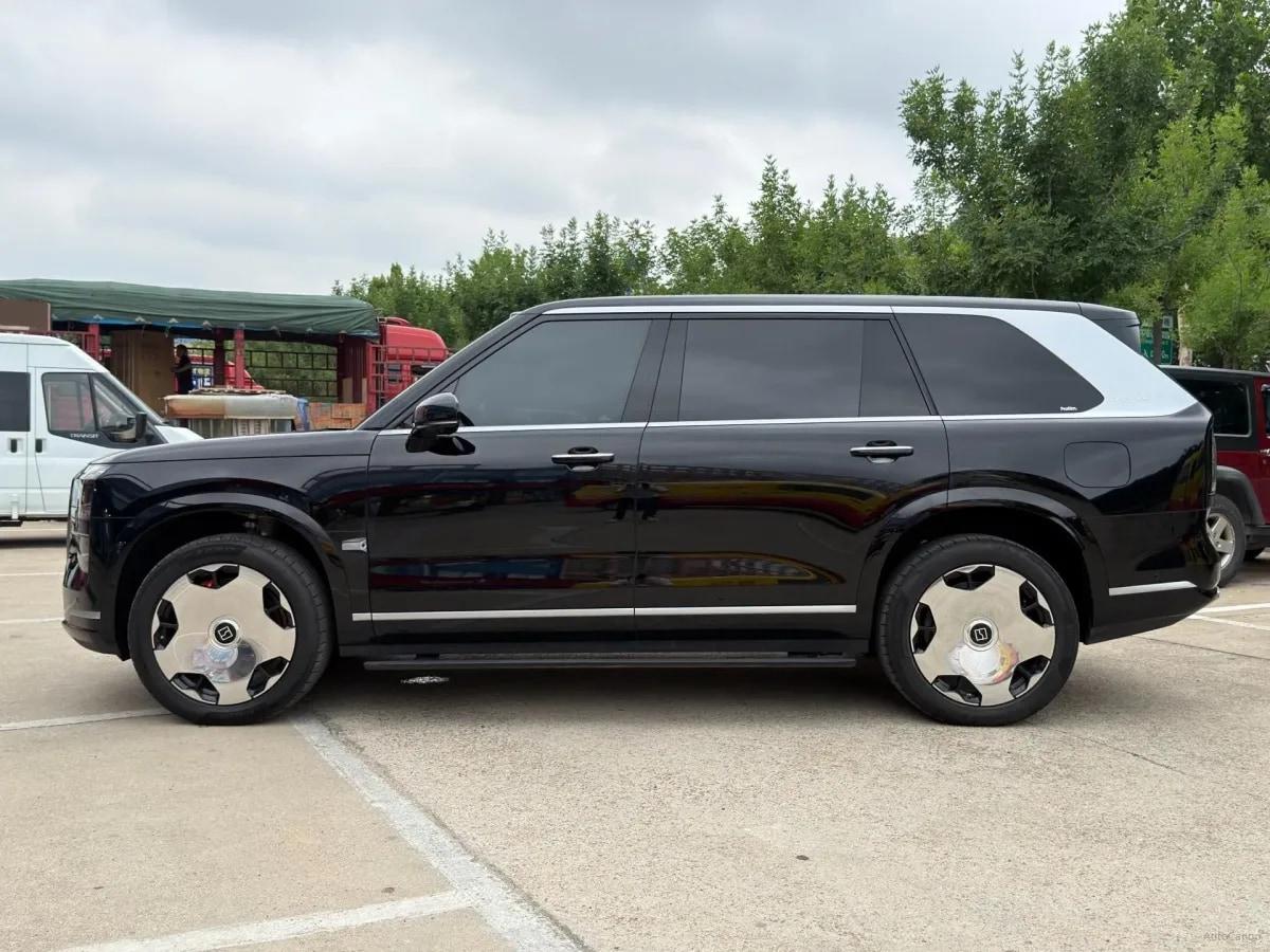 2025 Zeekr 9X 2.0T 279HP L4 1DHT PHEV image 3