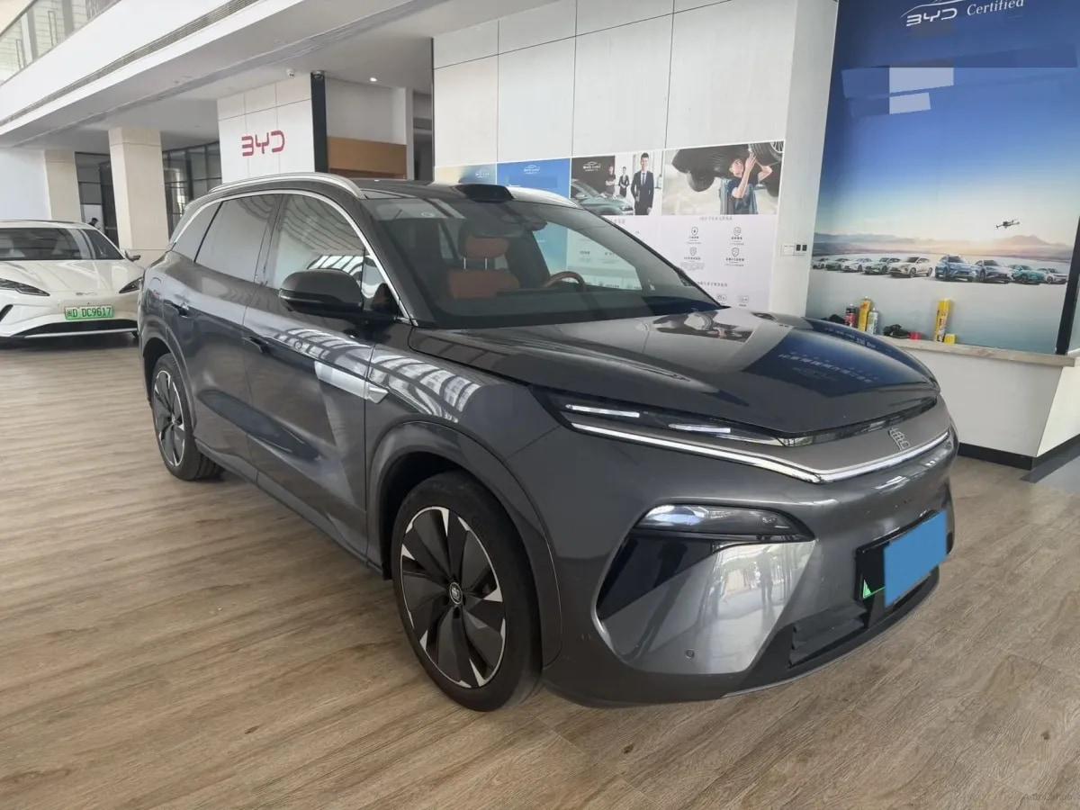 2025 BYD Tang L BEV 100.5KWH 600km image 3