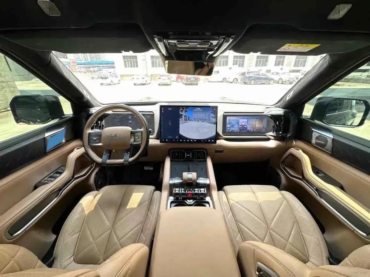 2025 Fang Cheng Bao Bao 8 2.0T 245HP L4 E-CVT PHEV 36.8KWH image 3
