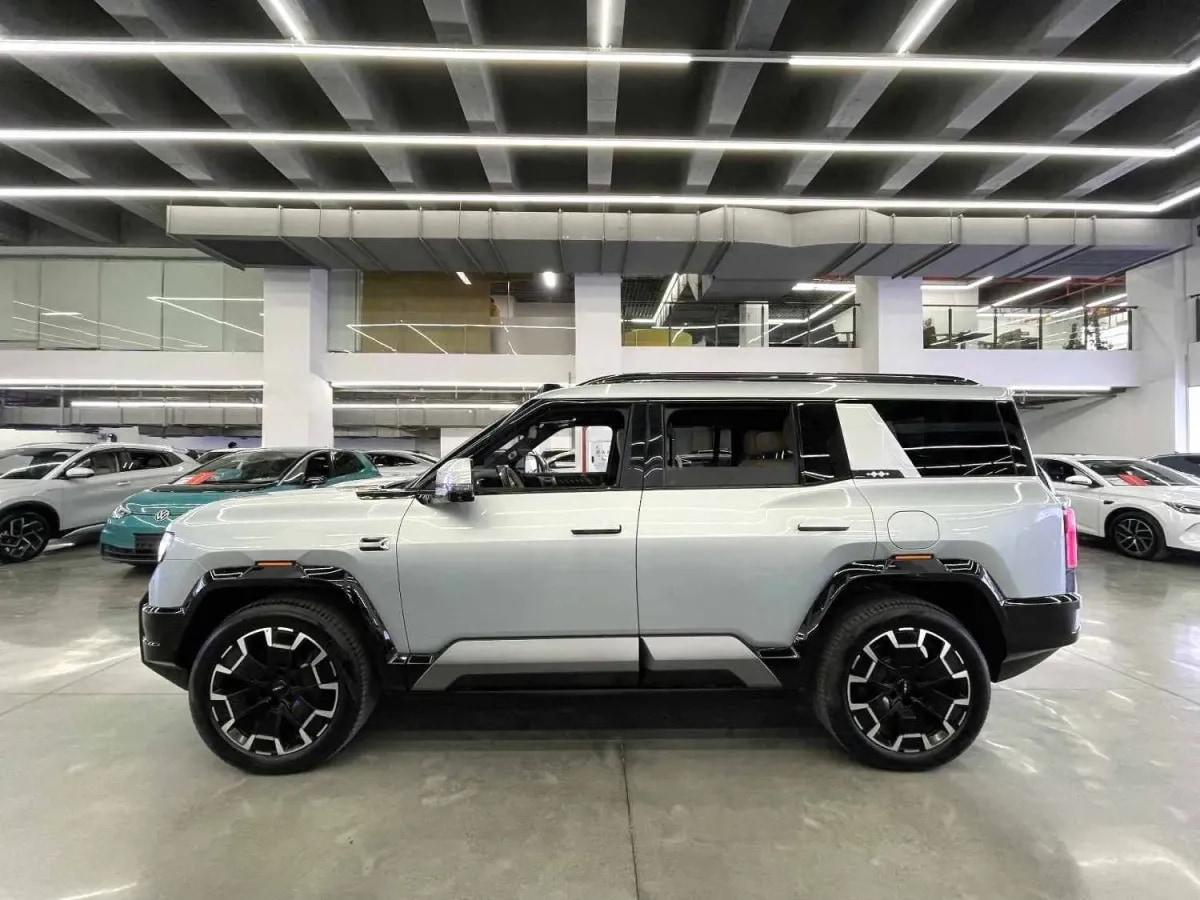 2025 Fang Cheng Bao Bao 8 2.0T 245HP L4 E-CVT PHEV 36.8KWH image 3