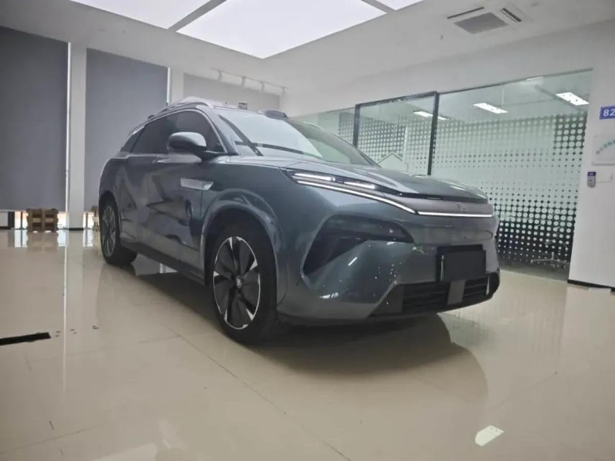 2025 BYD Tang L 1.5T 156HP L4 E-CVT PHEV 35.6KWH 175km image 3