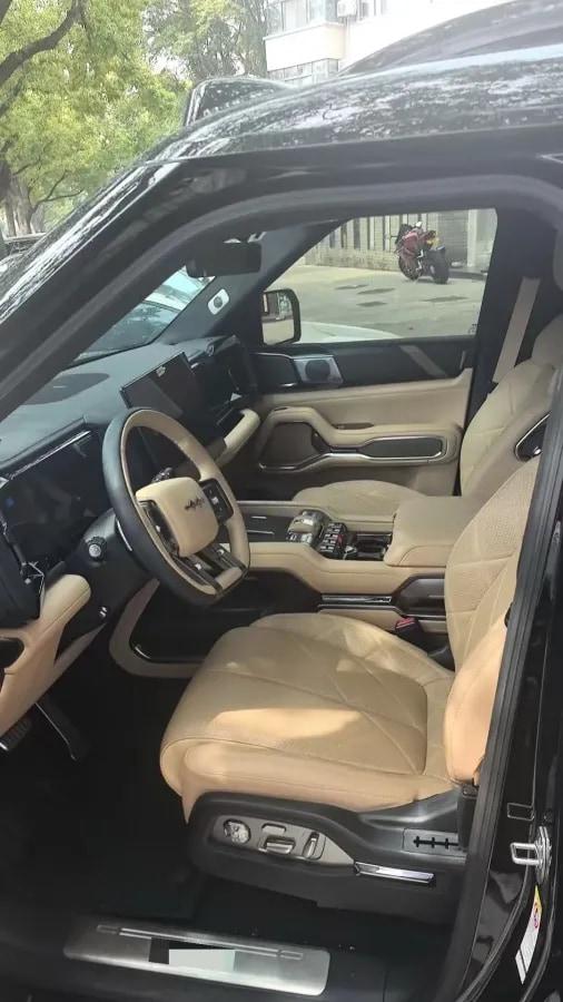 2025 Fang Cheng Bao Bao 8 2.0T 245HP L4 E-CVT PHEV 36.8KWH image 3