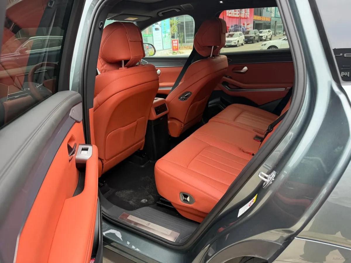 2025 BYD Tang L 1.5T 156HP L4 E-CVT PHEV 35.6KWH 175km image 3