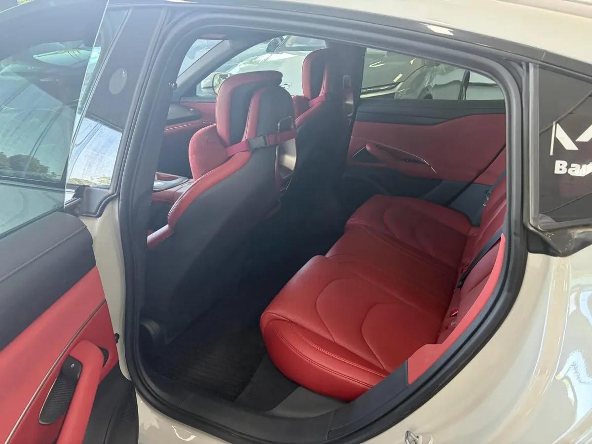 2024 Xiaomi SU7 BEV 73.6KWH image 3