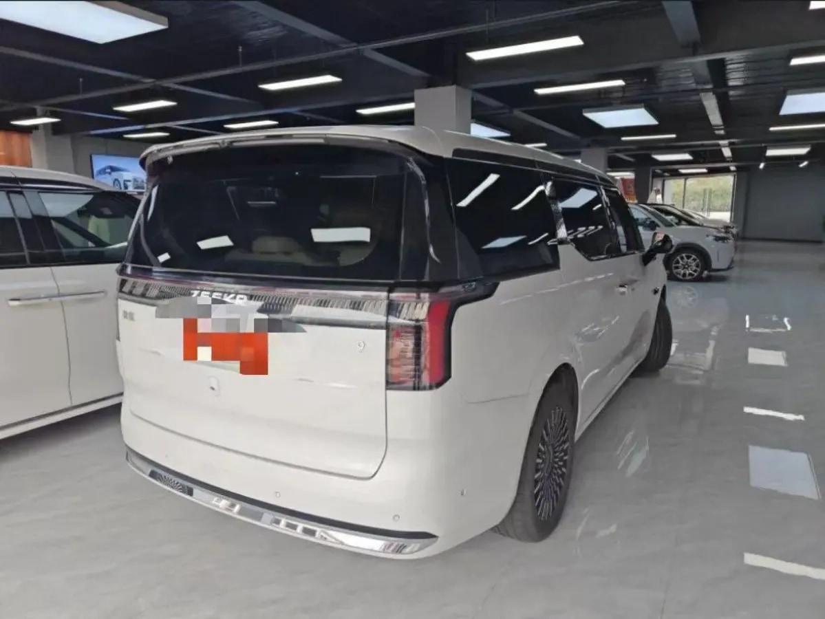2024 Zeekr 009 BEV 108KWH 702km image 3