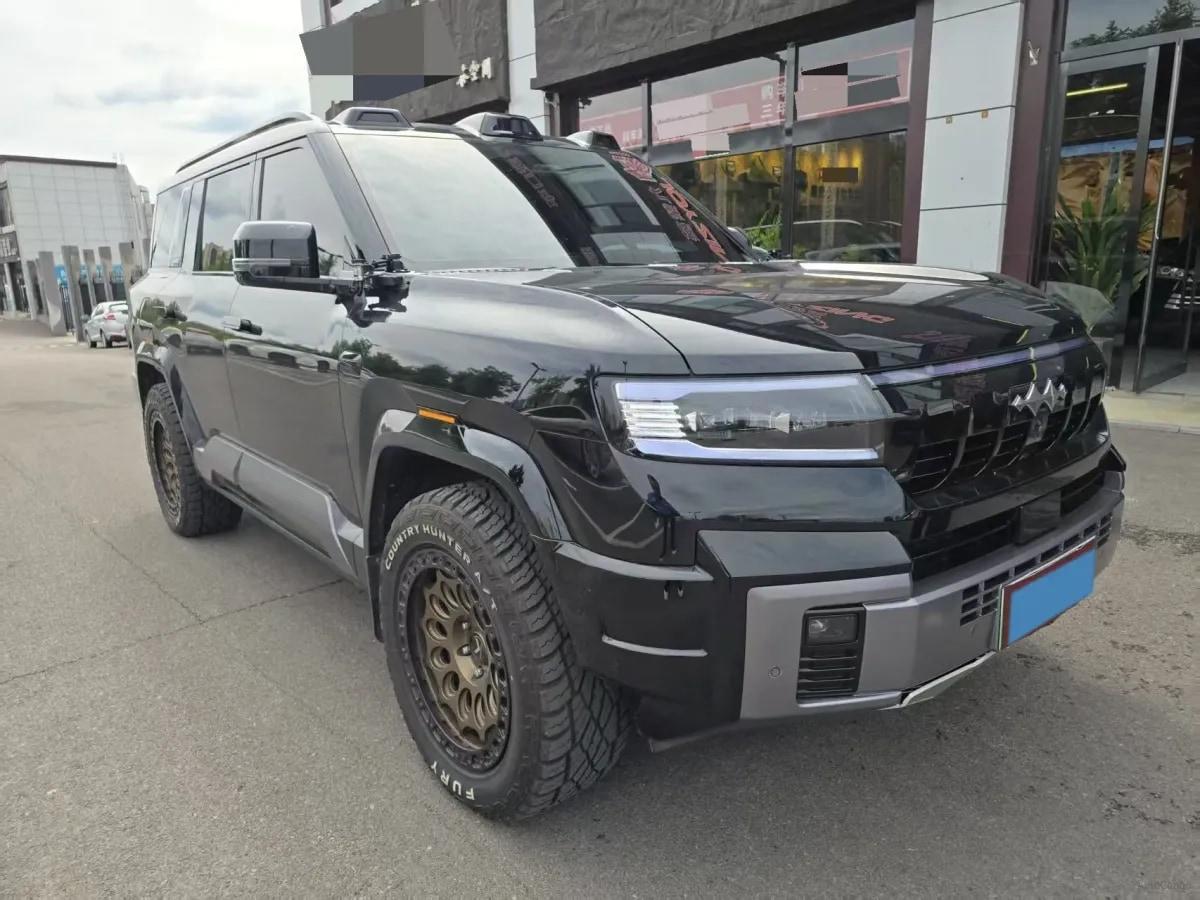 2025 FangChengBao Bao 8 2.0T 245HP L4 E-CVT PHEV 36.8KWH image 3
