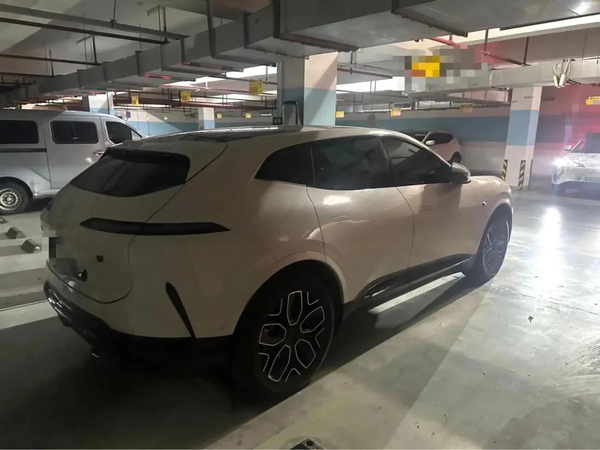 2024 Avatr 07 BEV 82.16KWH 650km image 3