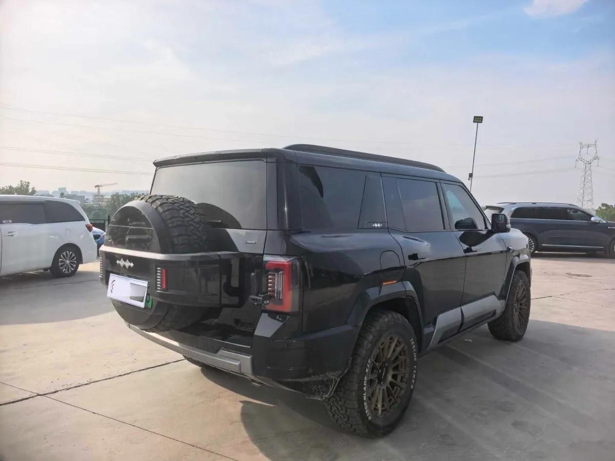 2025 FangChengBao Bao 8 2.0T 245HP L4 E-CVT PHEV 36.8KWH image 3