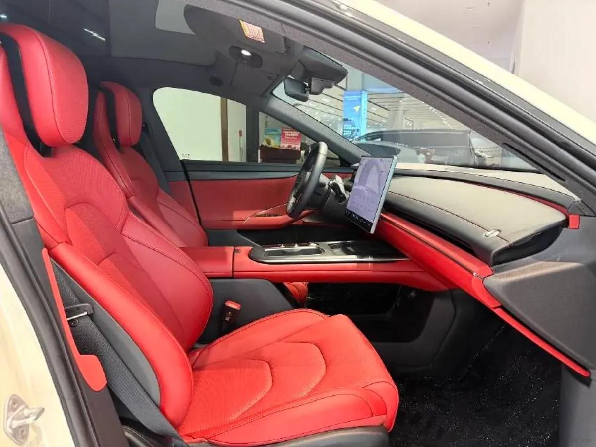 2024 Xiaomi SU7 BEV 73.6KWH image 3