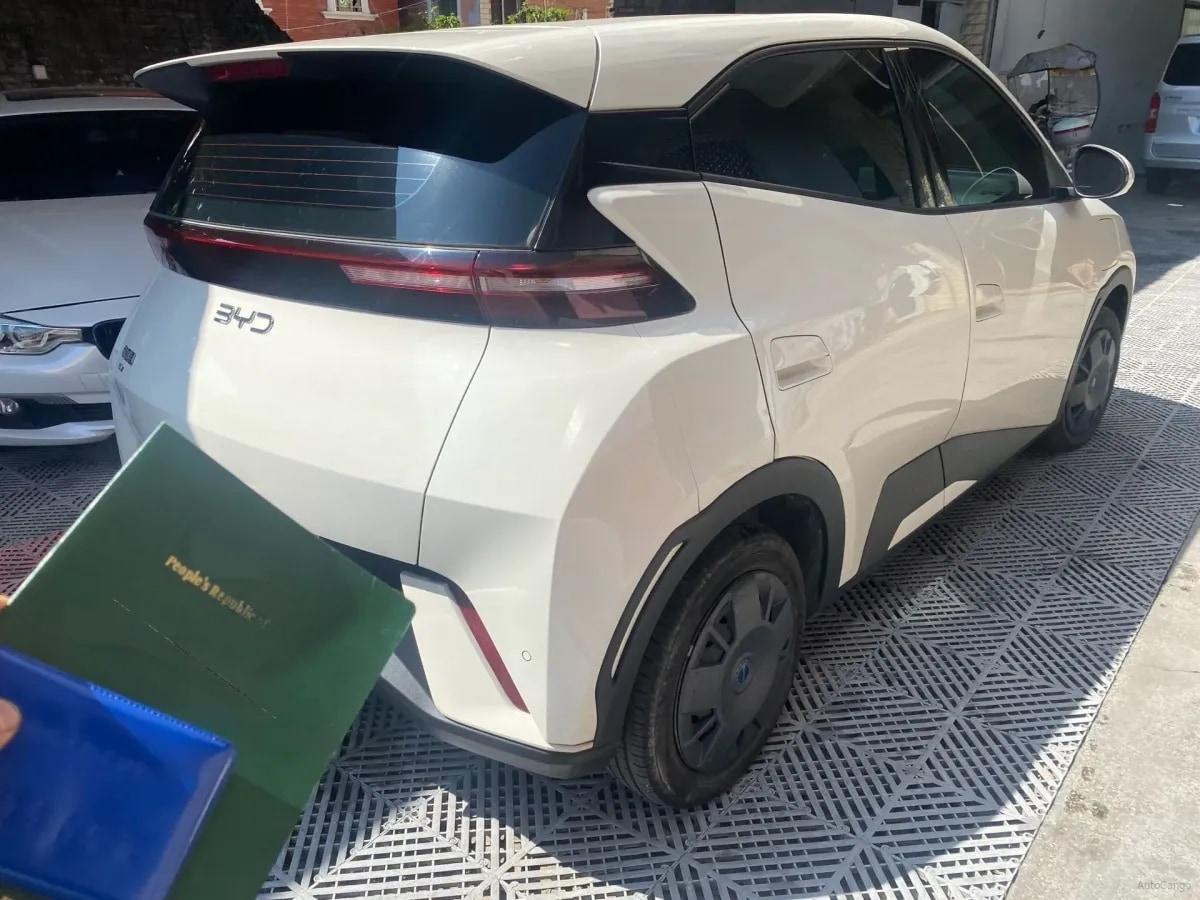 2025 BYD Seagull BEV 30.08KWH 305km image 3