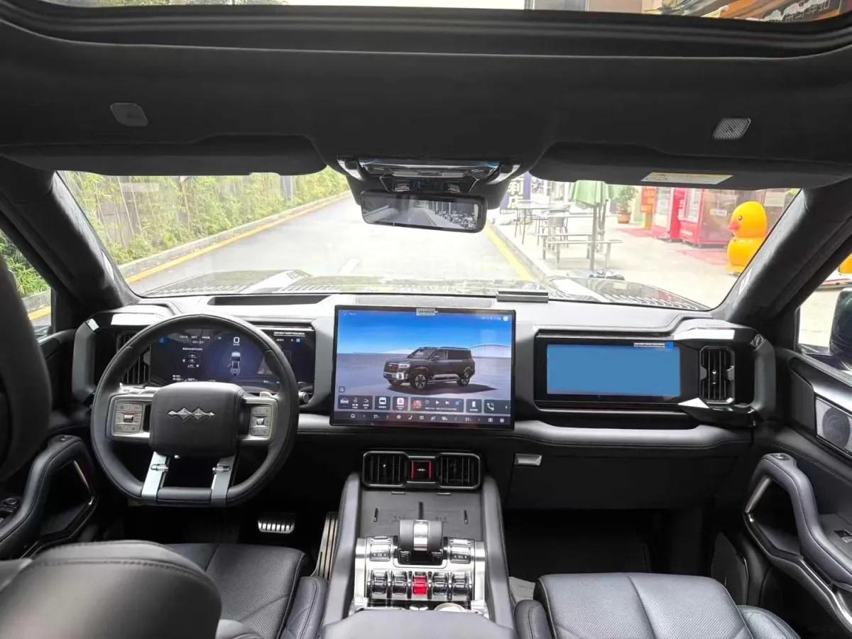 2025 Fang Cheng Bao Bao 8 2.0T 245HP L4 E-CVT PHEV 36.8KWH image 3