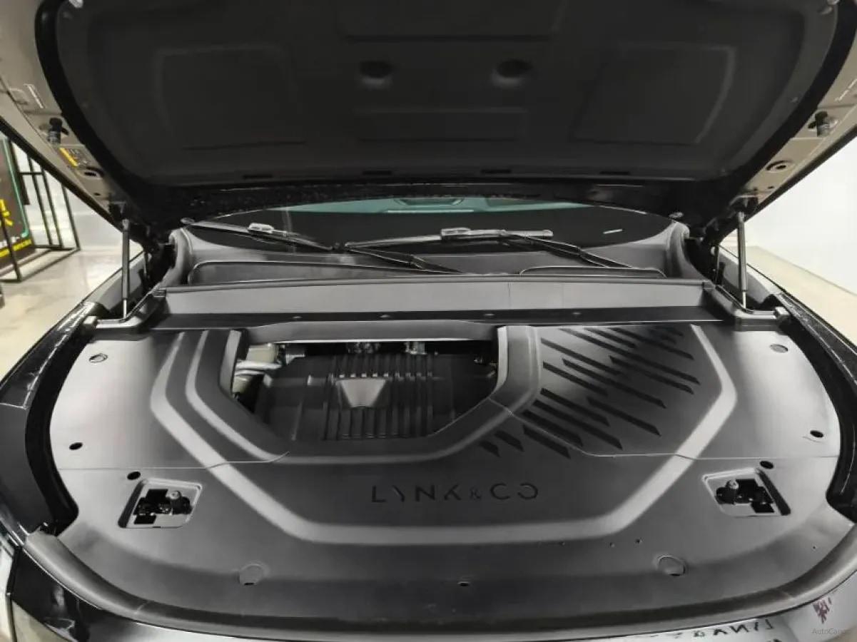2025 LYNK&CO 900 2.0T 254HP L4 3DHT PHEV image 3