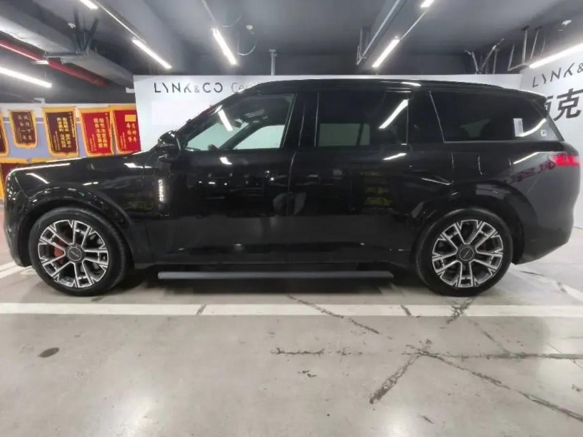 2025 LYNK&CO 900 2.0T 254HP L4 3DHT PHEV image 3