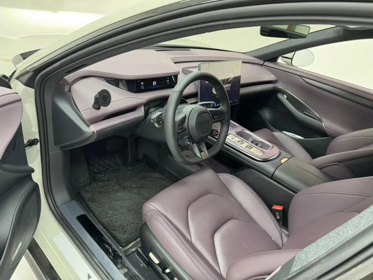 2024 Xiaomi SU7 BEV 73.6KWH image 3