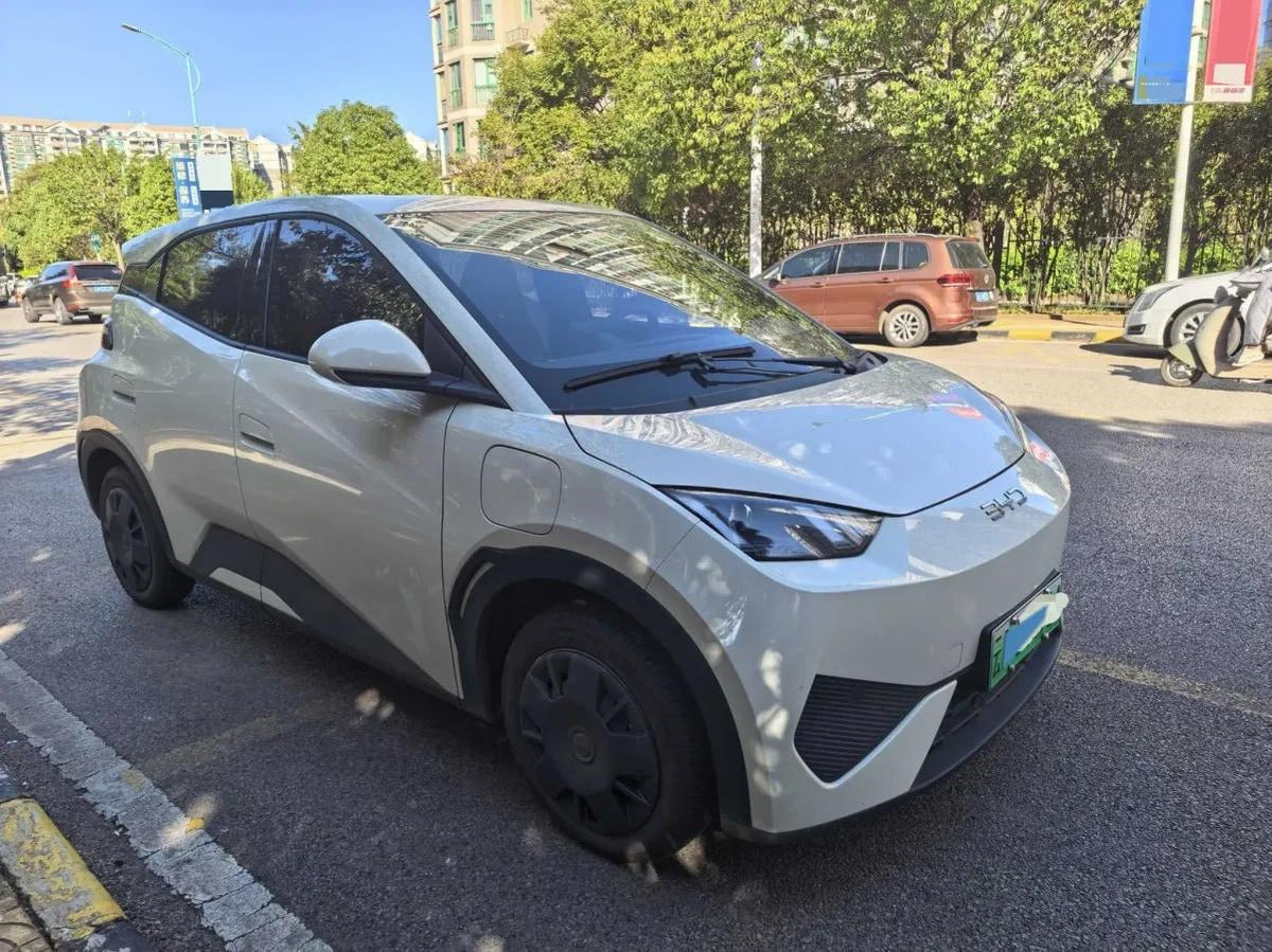 2025 BYD Seagull BEV 30.08KWH 305km image 3