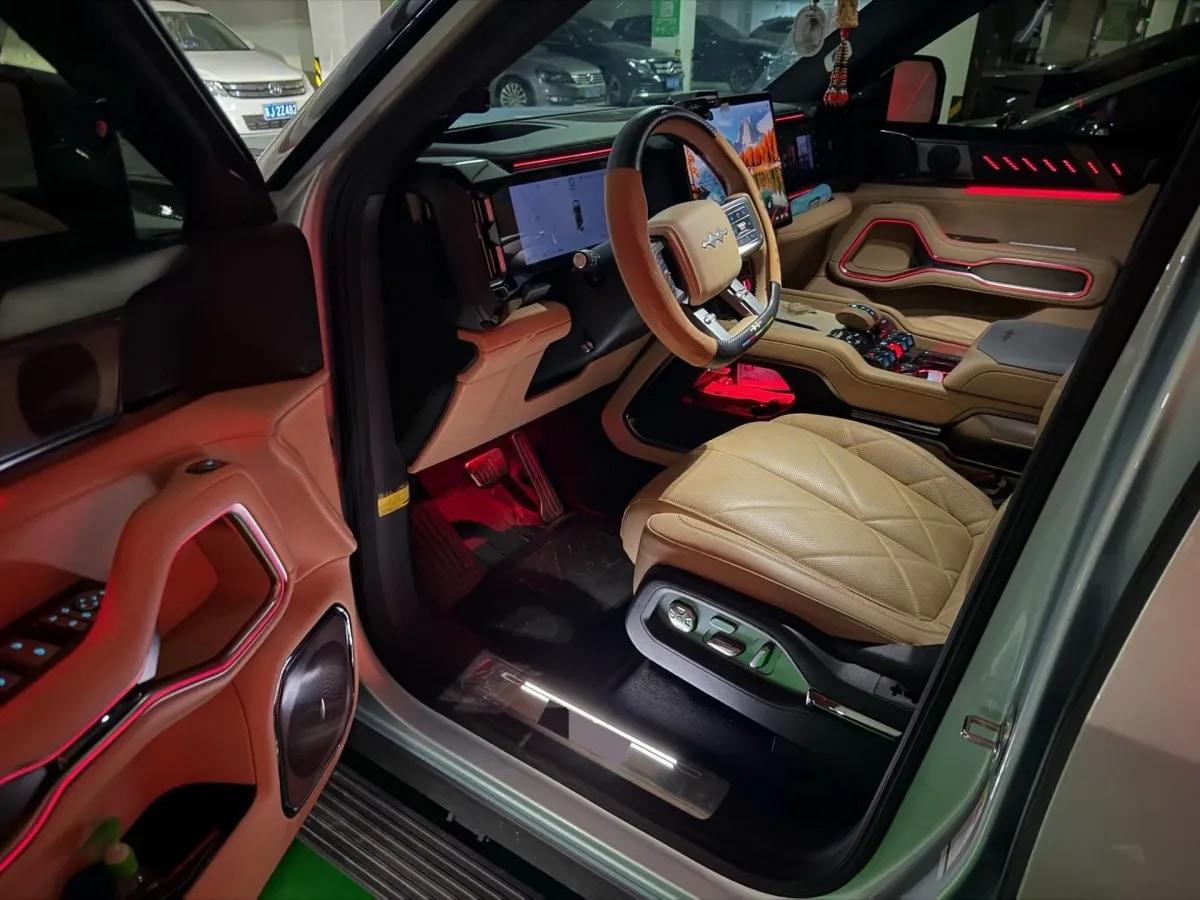2025 Fang Cheng Bao Bao 8 2.0T 245HP L4 E-CVT PHEV 36.8KWH image 3