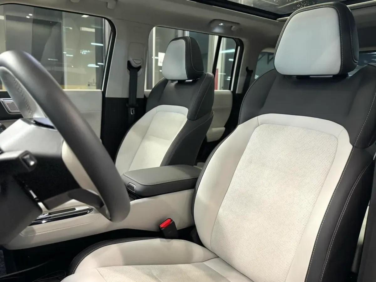 2024 iCAR iCAR 03 BEV 65.69KWH 472km image 3