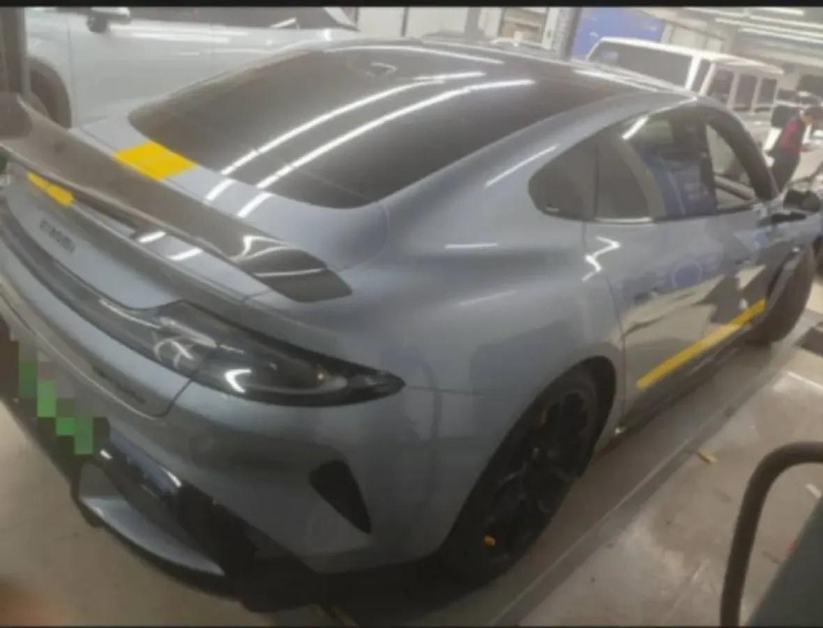 2025 Xiaomi SU7 Ultra BEV 93.7KWH 630km image 3