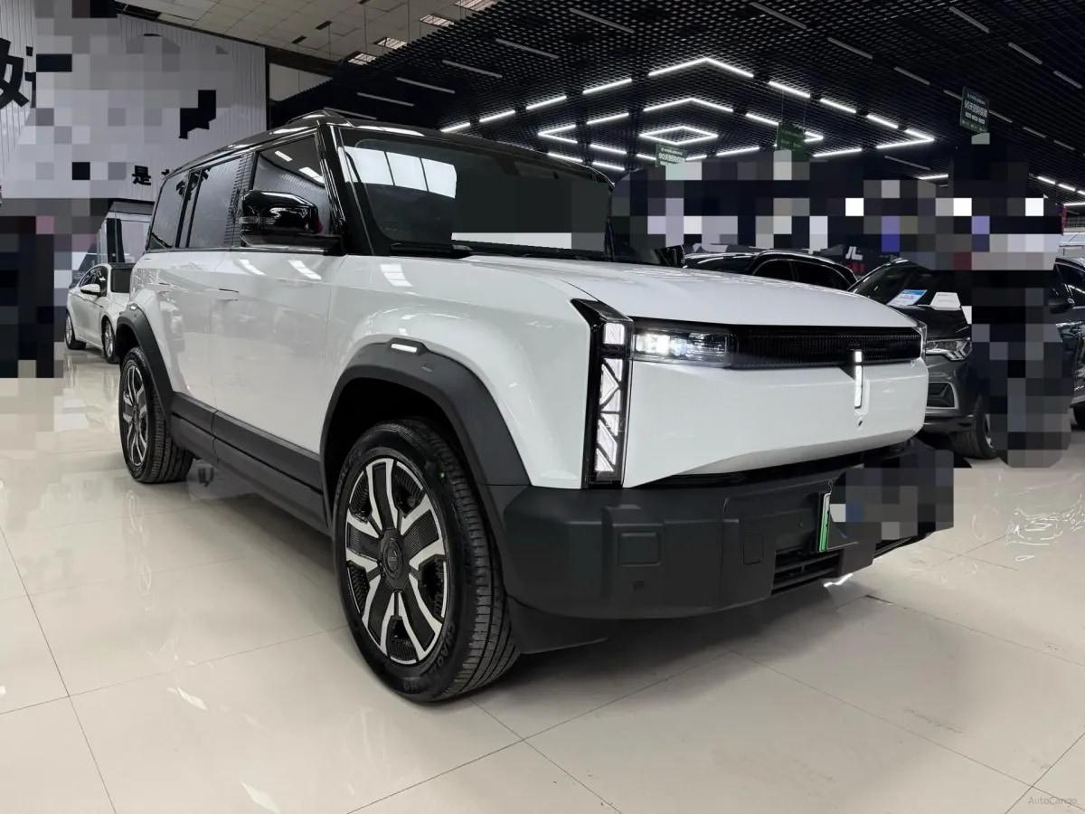 2024 iCAR iCAR 03 BEV 65.69KWH image 3