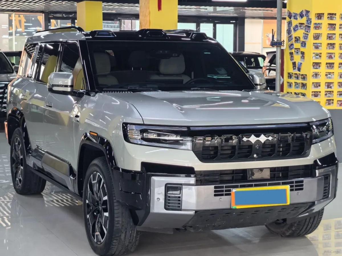 2025 Fang Cheng Bao Bao 8 2.0T 245HP L4 E-CVT PHEV 36.8KWH image 3