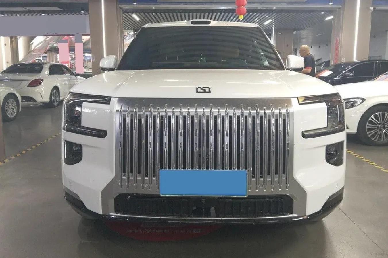 2025 Zeekr 9X 2.0T 279HP L4 1DHT PHEV image 3