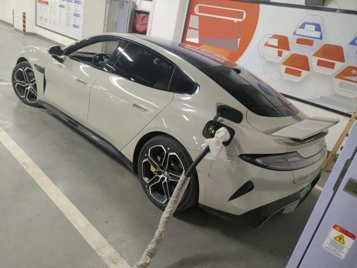 2024 Xiaomi SU7 BEV 101KWH image 3