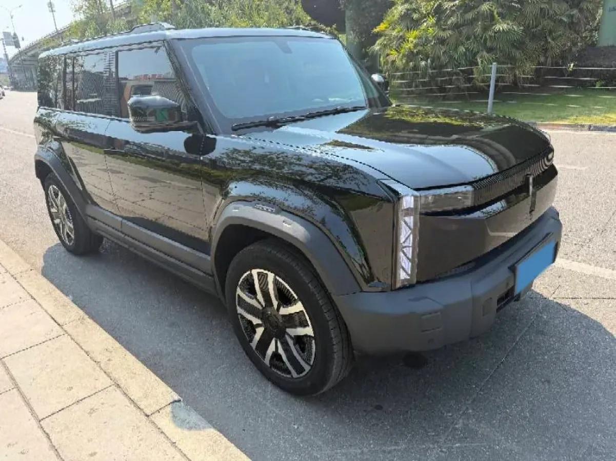 2024 iCAR iCAR 03 BEV 65.69KWH image 3